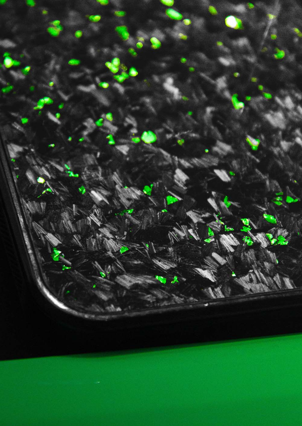 Funda de carbono forjado para iPhone V1 (MagSafe)